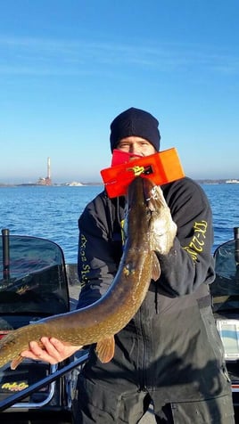 6-Hour Lake Michigan Pike Fishing