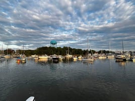 Annapolis Powerboat Show Charter