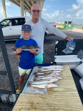 Sabine Lake Fishing Trip Tx & La.