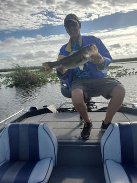 Largemouth bass fishing