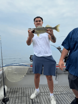 Summer walleye troll