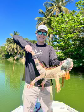 Peacock Bass + iguana Charter 