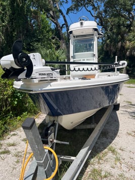 Everglades 243 Up To 4 Anglers