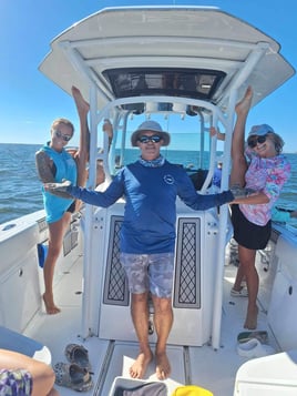 Leisure cruise, Sandbars, Fun time.