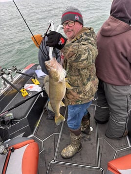 Walleye or Perch on 22' Range