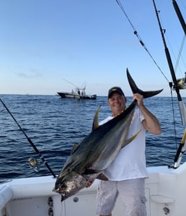 14 Hour – Offshore Tuna Trip