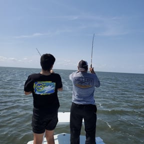 Beginner&#039;s Guide to Fishing: Setting the Hook