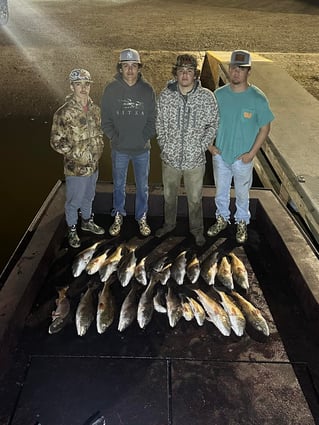 4 Hour Bowfishing Trip at Night