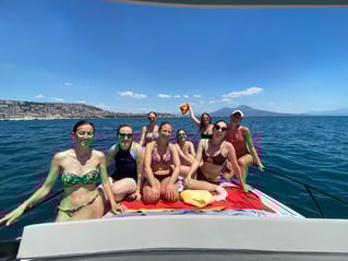 Tour giro in barca a Napoli