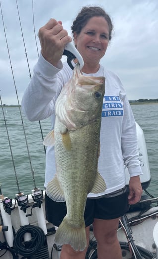 Sonar-intensive White Bass Fishing