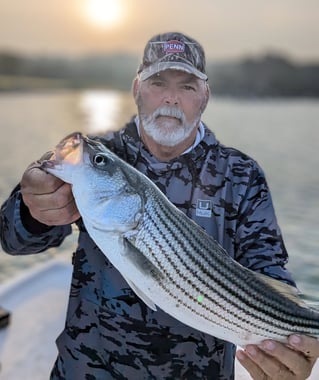 5 Hour Striped Bass In-Shore Trip