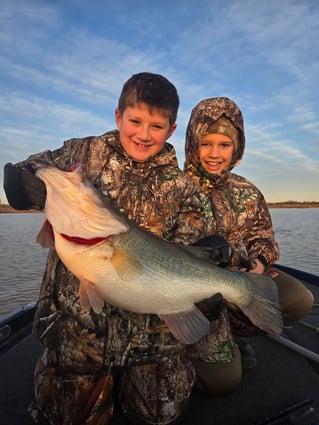 Trophy Largemouth Fishing