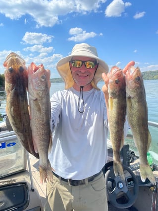 Isaacs Guiding Servive