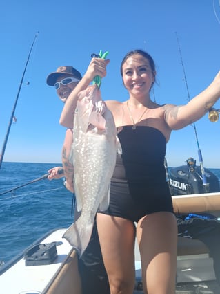 Offshore Trip - 27' Cape Horn