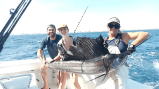 4-8 Hours Fishing - 48’ Viking