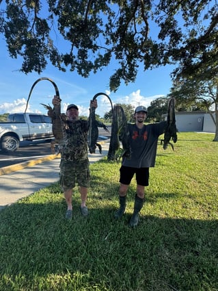 Iguana Hunting Veteran Guides