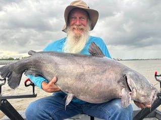 Blue Catfish Fishing in Decatur, Alabama