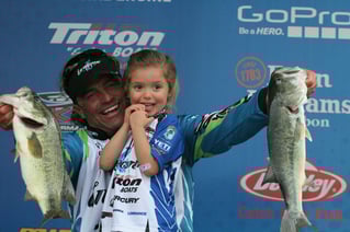 Fish with a PRO on Canyon Lake, TX!