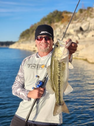 Fish with a PRO on Canyon Lake, TX!