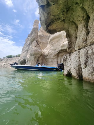 Fish with a PRO on Canyon Lake, TX!