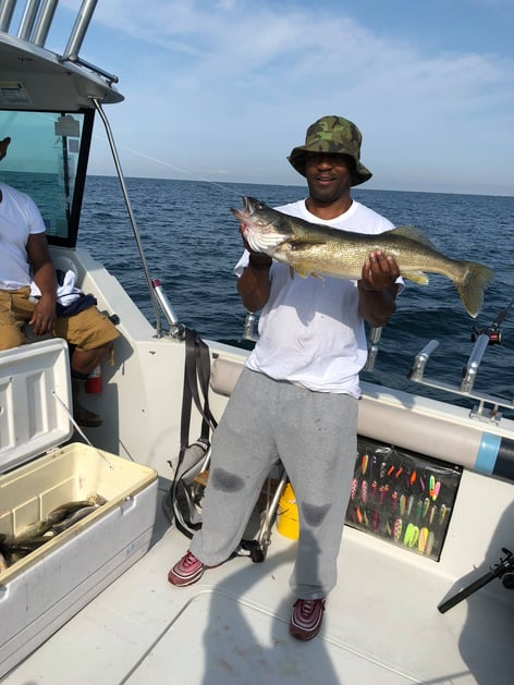 8 Hour Trip – Walleye