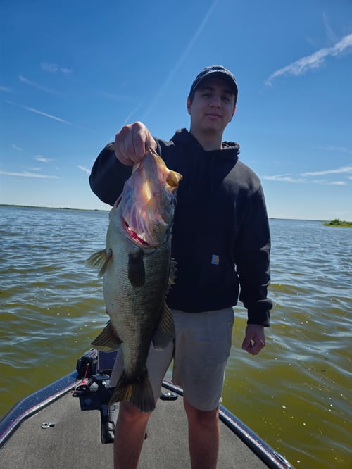 Trophy Bass Trips – Headwaters