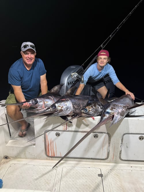 NIGHT TIME TROPHY FISHING!!!!!!