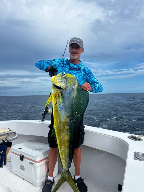 5-9 Hours Offshore Trip - 38' Topaz