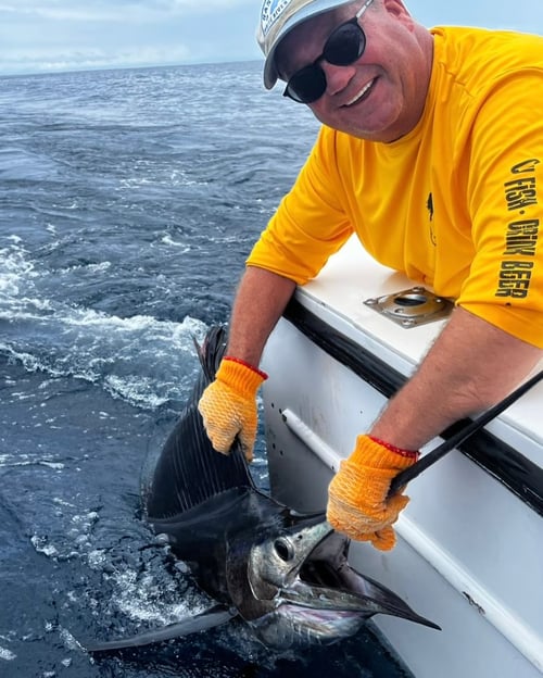 5-9 Hours Offshore Trip - 27’ Dusky