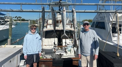 Hot Pursuit in the Gulf Stream