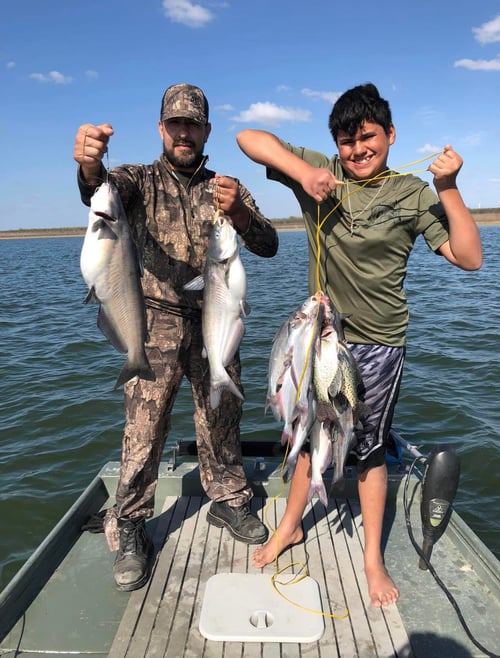 Falcon Lake Bass and Cats