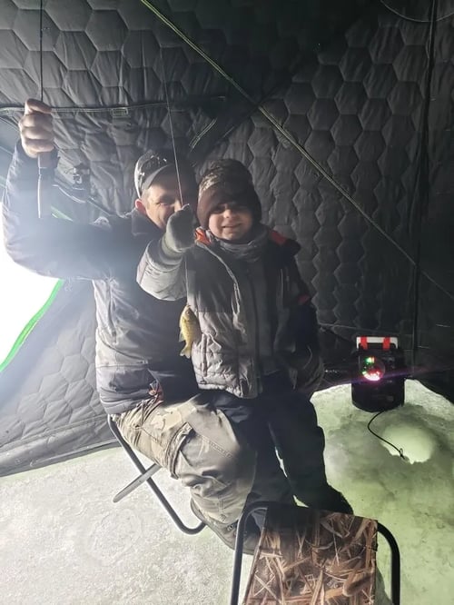 Ice Fishing Illinois - Walleye