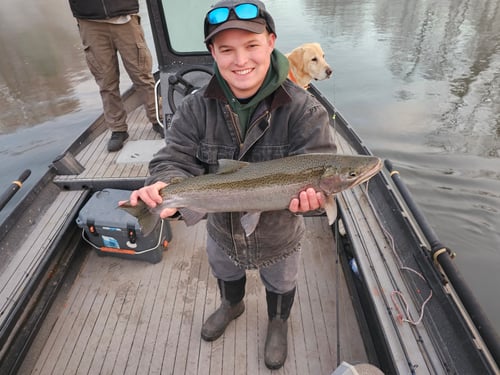 River fishing salmon or steelhead 