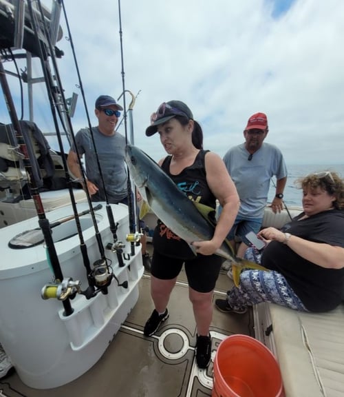 9-12 Hour Trip – Island Charter