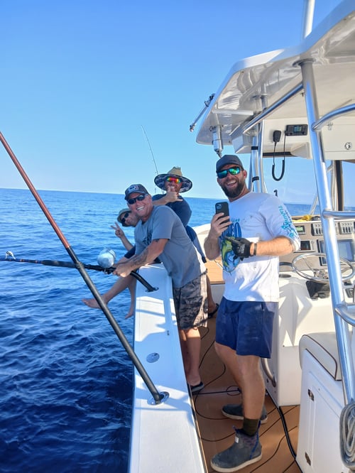 4 Hours of OFFSHORE Reef Fishing
