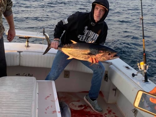 10 Hour Tuna Fishing Excursion
