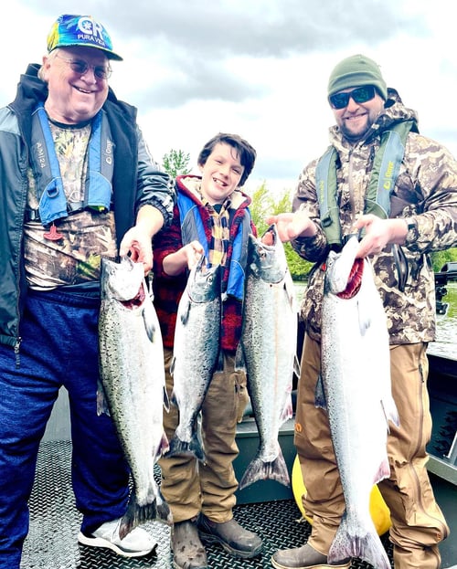 Buoy 10 Salmon Fishing Trip