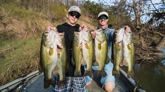 Bass Fishing Texas With Carson