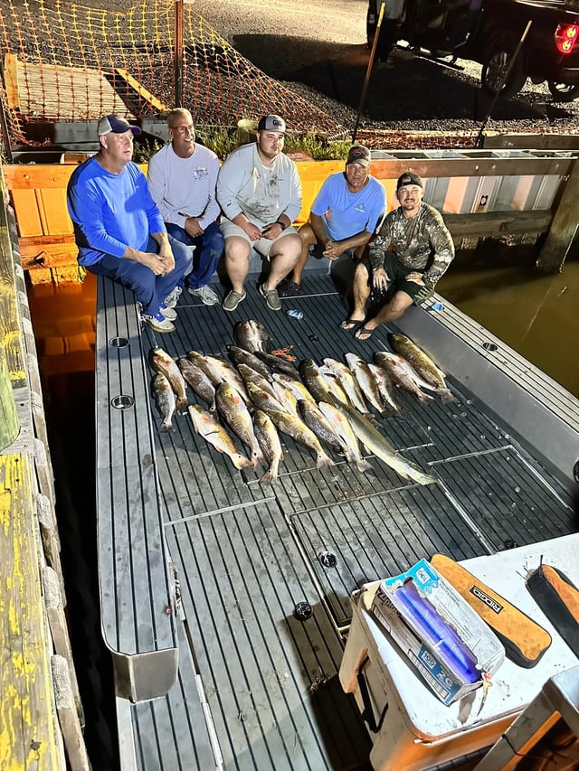 4 Hour Bowfishing Trip at Night